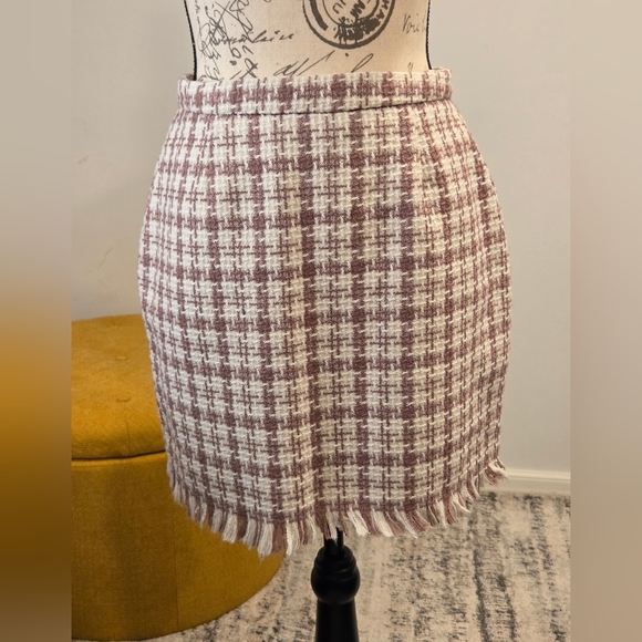 HYFVE Dresses & Skirts - HYFVE Blush/Pink White Plaid Fringe Hem Skirt,Size M.